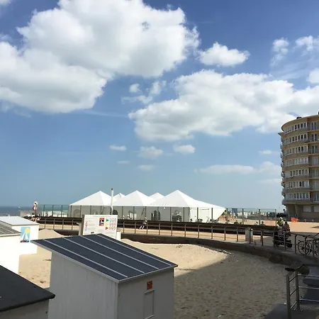 Golden Trust Apartamento *