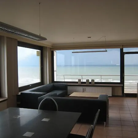 Golden Trust Apartamento *