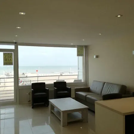 Golden Trust Apartamento *